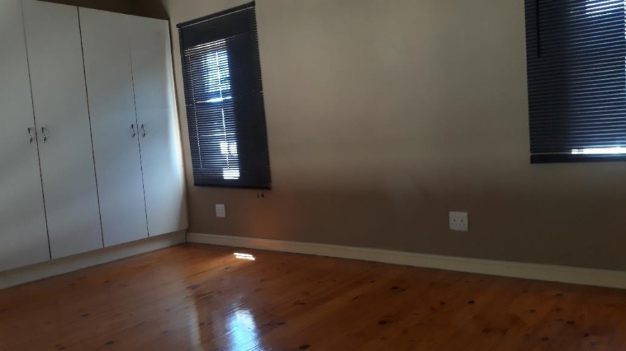 To Let 1 Bedroom Property for Rent in Humewood Eastern Cape